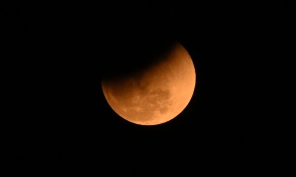 Que horas começa o eclipse lunar? Veja o melhor horário e onde assistir