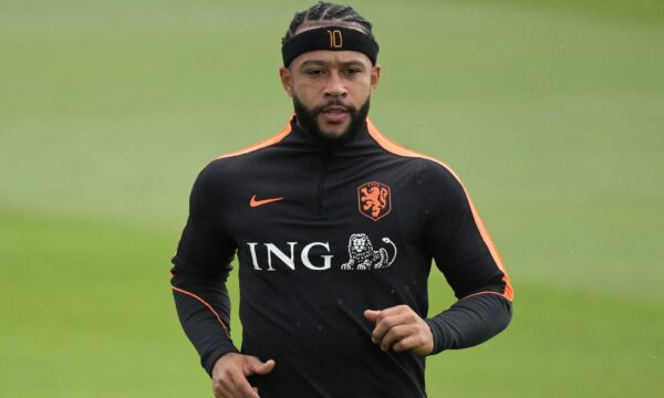 Memphis Depay fica no Corinthians? Entenda o que está por trás da nova negociação