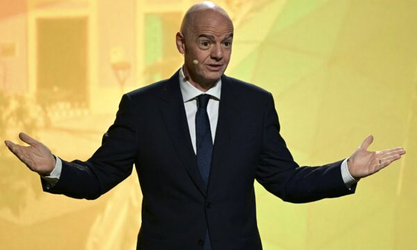 Uefa exige que responsáveis por plano secreto da Fifa ‘prestem contas’