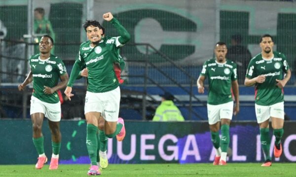 Palmeiras renova com Gustavo Gómez até 2030