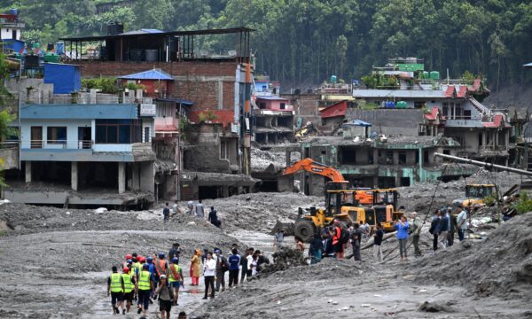 Nepal estima até US$ 5 bi para reconstrução após tragédia e cobra fina