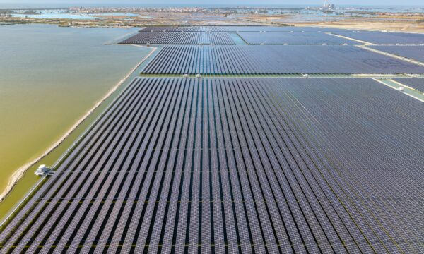 O que está acontecendo com a indústria solar da China?