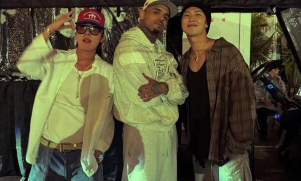 Fãs do BTS reclamam de aproximação de membros com Chris Brown; relembr