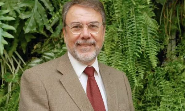 Carlos Monforte, um dos primeiros âncoras da TV brasileira, morre aos 77 anos