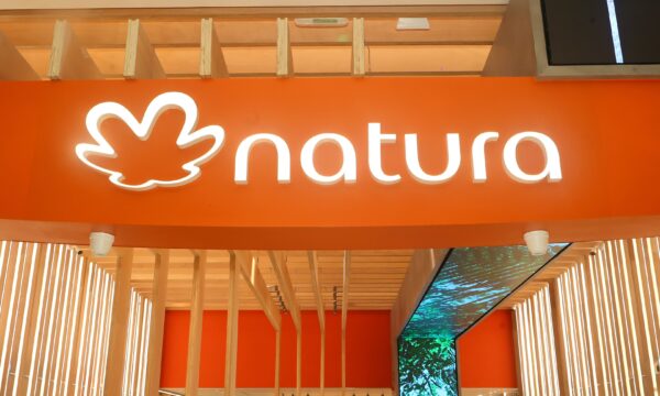 Natura troca CEO após 10 anos e traz de volta Alessandro Carlucci