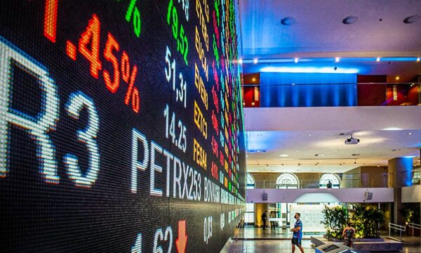Petrobras cai forte pelo 2º dia seguido e pressiona Ibovespa; Braskem