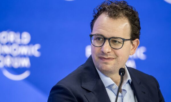 Anthropic, do Claude, planeja abrir capital em outubro em IPO de até US$ 2 trilhões