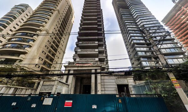 O prédio de luxo próximo à Faria Lima que gastou R$ 100 milhões para s