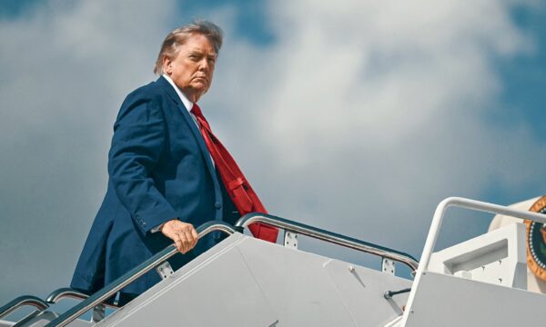 Governo Trump barra repórteres no G20 e ameaça apresentadora da NBC na FCC