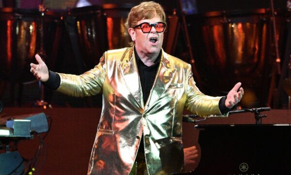 Elton John cantará ‘Skyline Pigeon’ no Rock in Rio, música reservada a