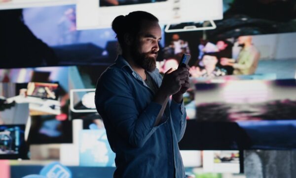 Gestão Sustentável: ‘Enshittification’, curto-prazismo e licença socia