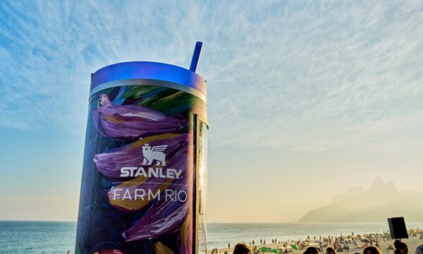 Collab entre Farm e Stanley ultrapassa 8 mil cadastros antes do lançamento