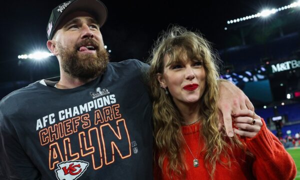 ‘Foi uma noite insana’: Travis Kelce fala pela 1ª vez sobre casamento