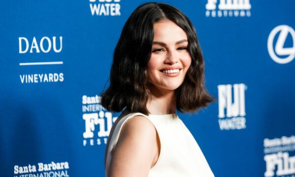 Selena Gomez quebra o silêncio após acusação de fraude em startup: ‘Se
