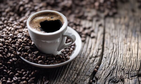 Mais músculos e menos gordura: os benefícios do café na saúde