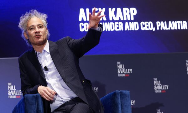 CEO da Palantir diz que indústria de IA tem ‘tons marxistas’
