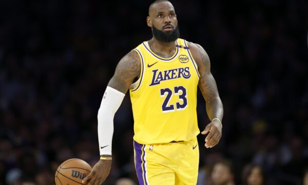 Estrelas e um cérebro: como os Sixers montaram um projeto para dominar