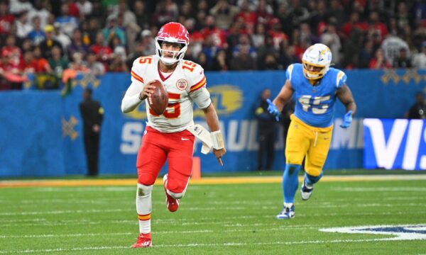 Estudo revela impacto das ‘batidas repetitivas na cabeça’ entre jogadores da NFL