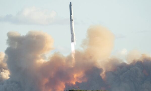 SpaceX estreia balanço com receita 92% maior, mas ação cai 8%