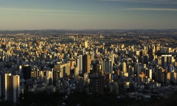 Financiamento imobiliário passa de 10% ao ano nos grandes bancos; veja as taxas