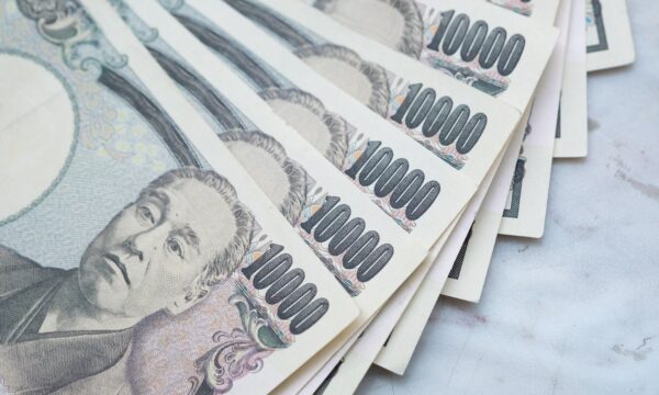 Iene dispara após primeira intervenção feita por Japão e EUA em mais de 15 anos