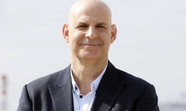 O fenômeno Harlan Coben: como o escritor virou uma máquina de sucessos na Netflix