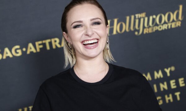 Morte da atriz Hayden Panettiere comove Viola Davis e colegas de Holly