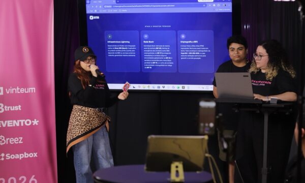 Hackaton só para mulheres premia carteira cripto para vítimas de violência doméstica