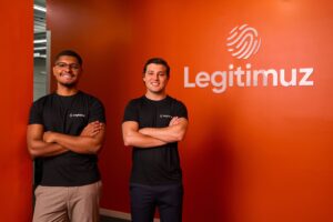 Aos 18 anos, eles criaram uma startup antifraude que hoje fatura R$ 10