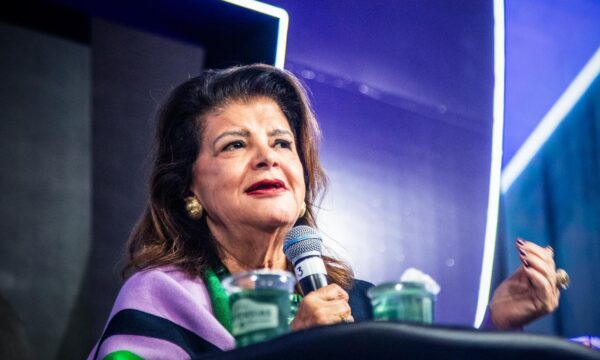 Do “sobreviver” ao “liderar”: evento coloca empreendedorismo feminino