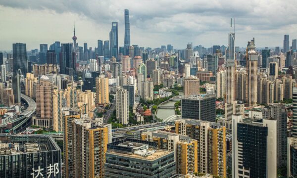 China avalia sediar a COP33 e mira liderança climática global