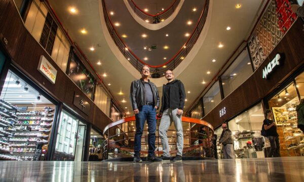 Como a Galeria do Rock sobreviveu à crise da música e do centro de SP