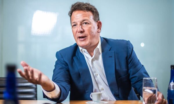 IA pode trazer US$ 1 tri ao Brasil em 10 anos — o problema é o fiscal, diz CEO da Az Quest