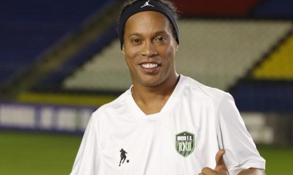 Ronaldinho no Ravenna: acordo prevê participação do ‘Bruxo’ como acionista do clube
