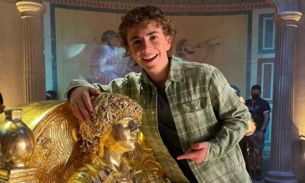 ‘Percy Jackson’ terá 4ª temporada? Ator faz promessa caso série chegue a ‘Heróis do Olimpo’