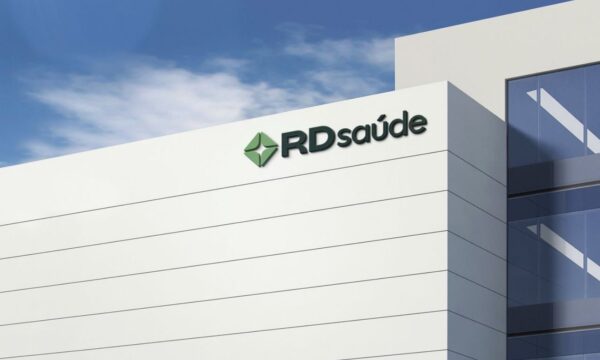 Quanto eu teria hoje se tivesse investido R$ 10 mil em ações da RD Saú