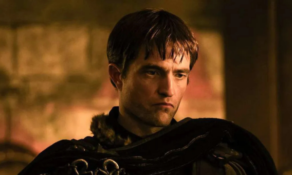 Robert Pattinson domina os memes em 2026 e reforça presença na cultura da internet