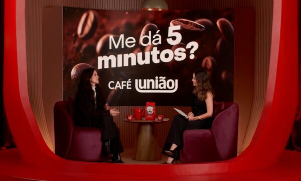 Sandy comanda novo talk show do Café União sobre pausas e escolhas