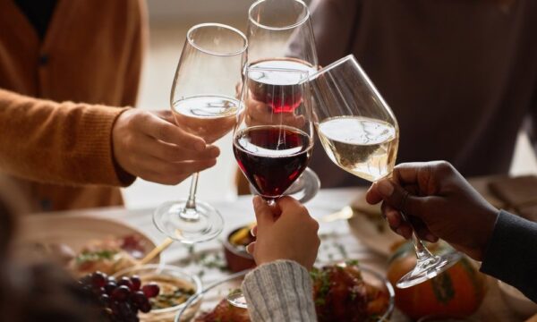 Mercado de vinhos usa tecnologia para atrair novo público