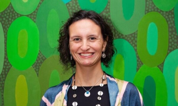 Diretora da COP30: Adaptação climática ainda não é ativo de investimento, mas já é risco sistêmico