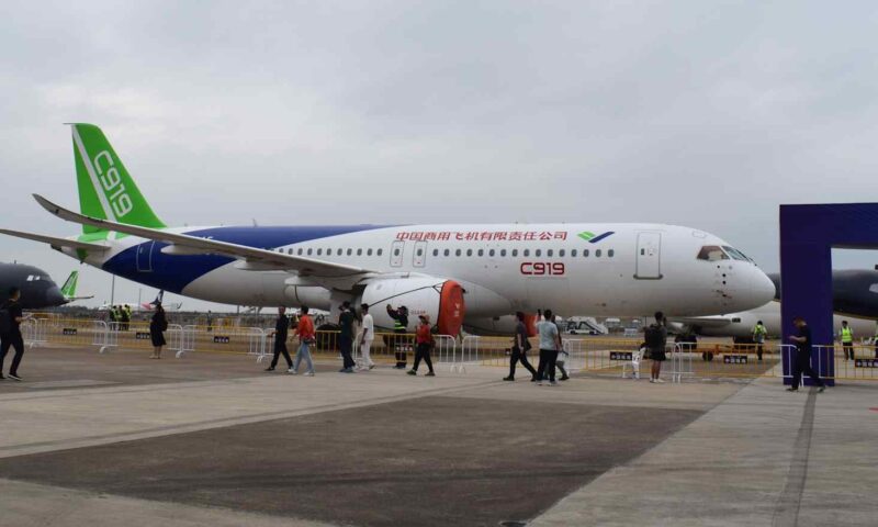 Air China faz primeiro voo internacional com avião que pretende rivalizar com os de Boeing e Airbus