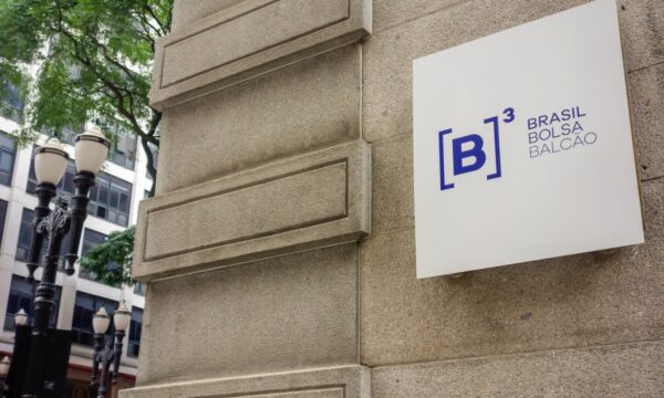 B3 (B3SA3) de lado após lucro bilionário e primeiro IPO em cinco anos;