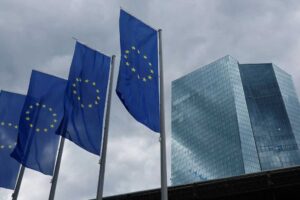 Bolsas da Europa recuam com petróleo elevado e avanço dos juros; tensã