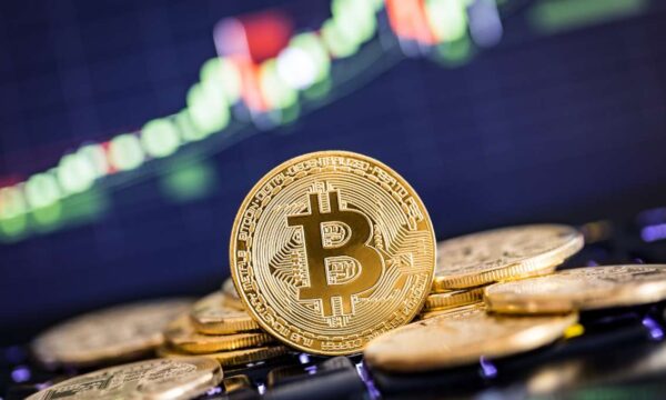 Bitcoin (BTC) sobe para US$ 64 mil mesmo com Treasuries nas alturas; v