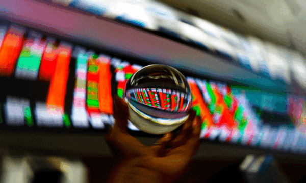 Ibovespa resiste à pressão da Petrobras e volta aos 173 mil pontos