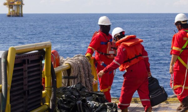 Brava Energia (BRAV3) recua até 3% com incertezas sobre rumo da companhia sob gestão da Ecopetrol