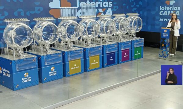 Mega-Sena pode pagar prêmio de R$ 135 milhões nesta terça-feira; acompanhe ao vivo