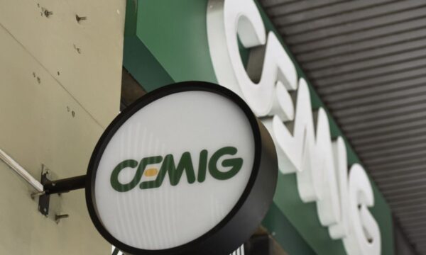 Cemig (CMIG4) registra lucro líquido de R$ 945,44 milhões no 2º trimes