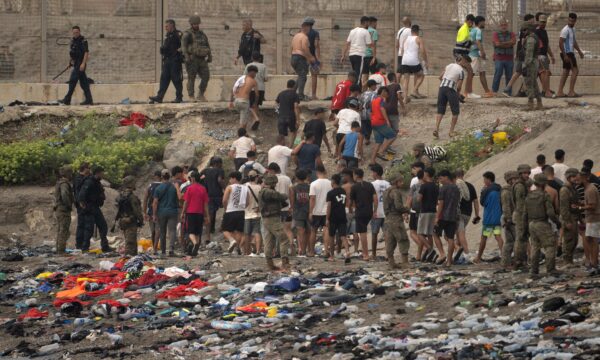 Mais de 53 mil deixam Ceuta após acordo entre Espanha e Marrocos