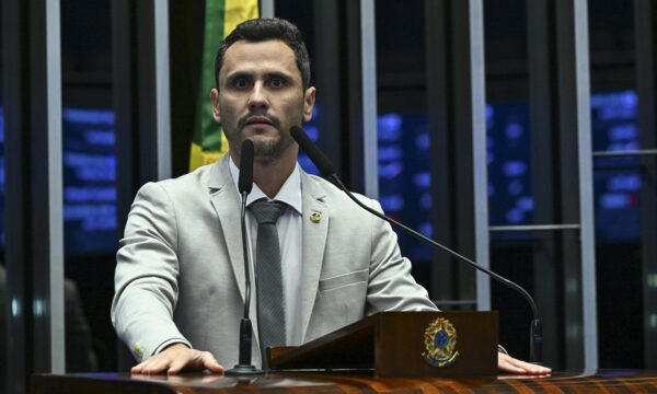 Datafolha: Cleitinho lidera disputa em Minas Gerais com 32%; Petrus e